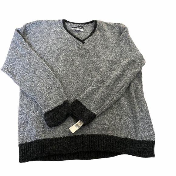 NWT Absolutely Sweater - Picture 3 of 4